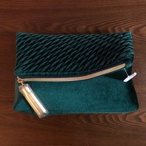 NWT Vanilla Bean Noel Set With Velvet Case